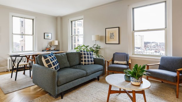 25OTM-slide-A77V-videoSixteenByNineJumbo1600