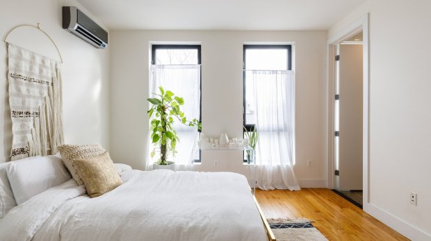 11OTM-NYC-slide-A05B-videoSixteenByNineJumbo1600